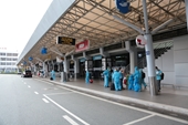Hình ảnh sân bay Tân Sơn Nhất hoạt động sau nhiều tháng tạm ngưng do COVID-19