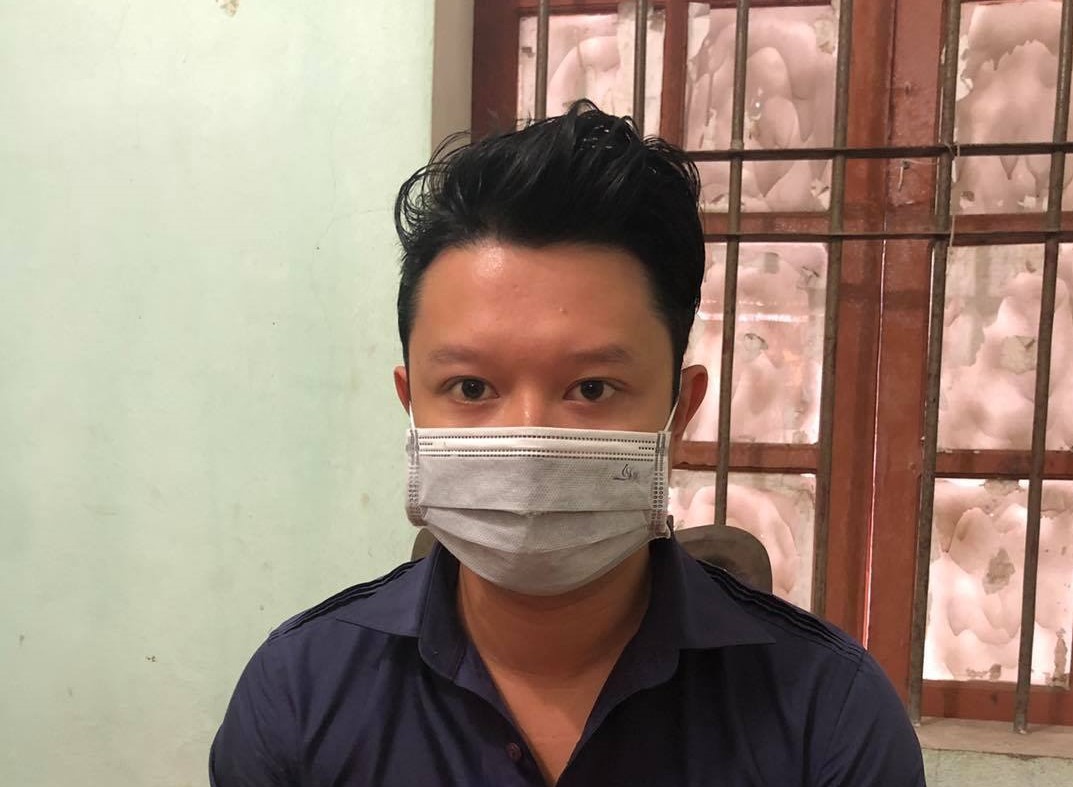 Nhân viên xin nghỉ việc để  trộm tiền của công ty