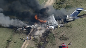 CLIP Máy bay khách cháy rụi khi cất cánh, 21 người thoát chết kỳ diệu