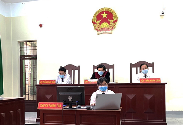 VKSND Quận 10 tổ chức phiên tòa dân sự rút kinh nghiệm