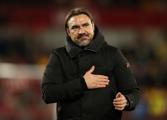 Thắng Brentford, Norwich vẫn sa thải HLV Daniel Farke