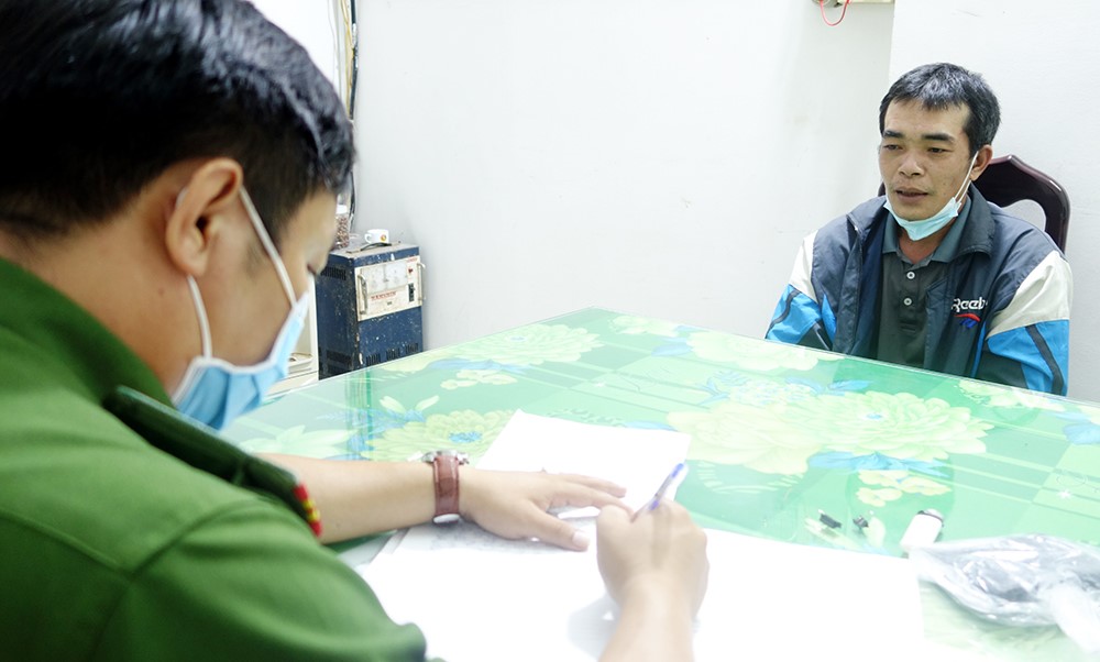 Hứa mua điện thoại để giở trò rồi sát hại bé gái 12 tuổi