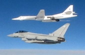 Chiến đấu cơ Không quân Anh áp sát Thiên nga trắng Tu-160 của Nga