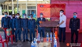 VKSND tỉnh Thừa Thiên Huế hỗ trợ lương thực, thực phẩm 2 VKSND địa phương CHDCND Lào
