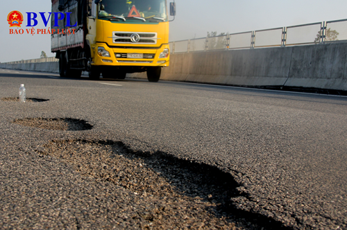 Vụ sai phạm tại Dự án đường cao tốc Đà Nẵng - Quảng Ngãi 36 bị cáo hầu Toà trong phiên xét xử sơ thẩm