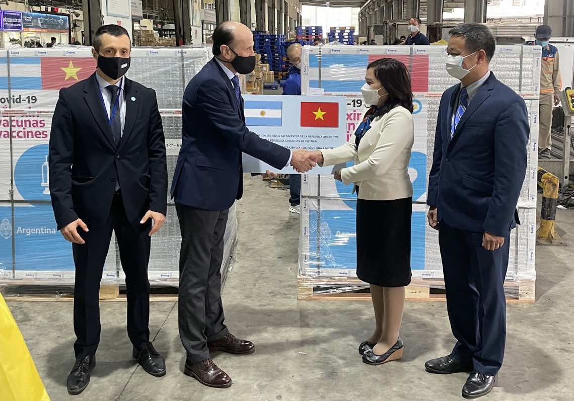 Hơn 6 triệu liệu vắc xin ngừa COVID-19 theo cơ chế COVAX về Việt Nam