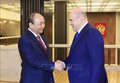 Chủ tịch nước Nguyễn Xuân Phúc hội kiến Thủ tướng Liên bang Nga