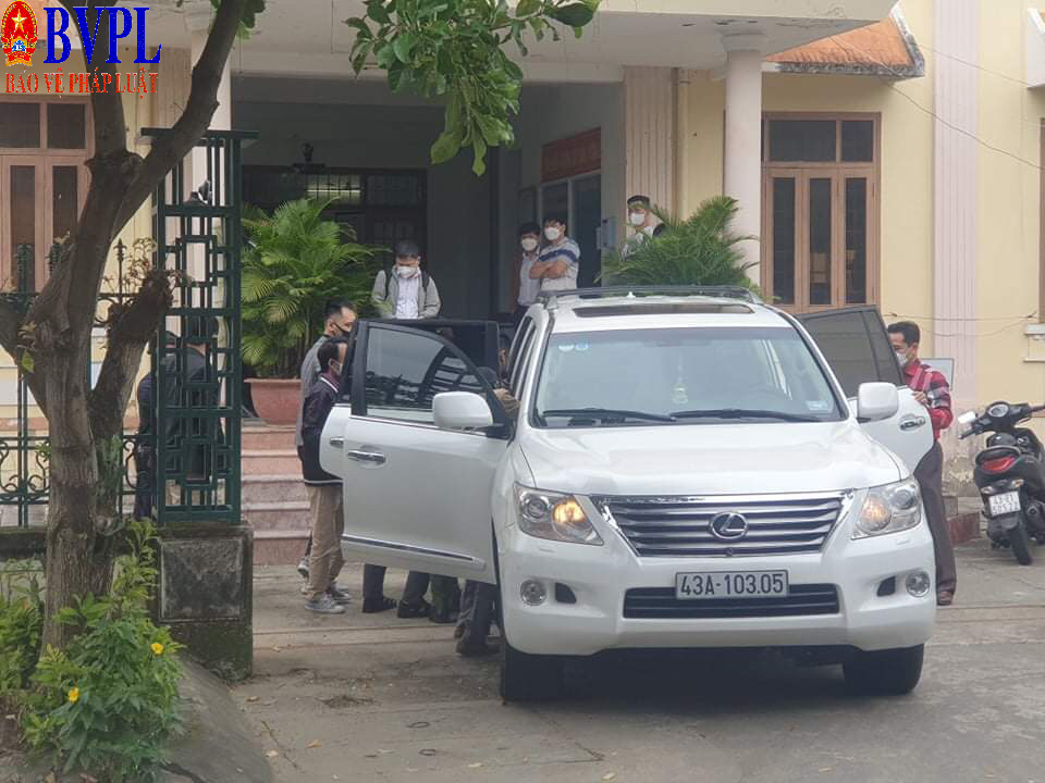 Giám đốc công ty bất động sản tự tử sau khi nghe tuyên án