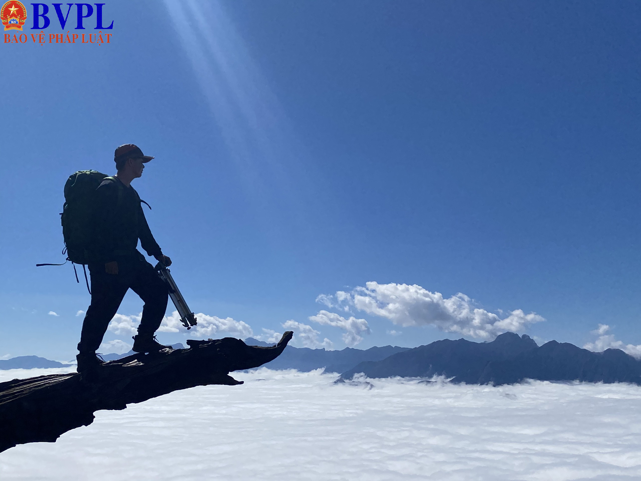 Ngắm thiên đường mây trên đỉnh Lảo Thẩn