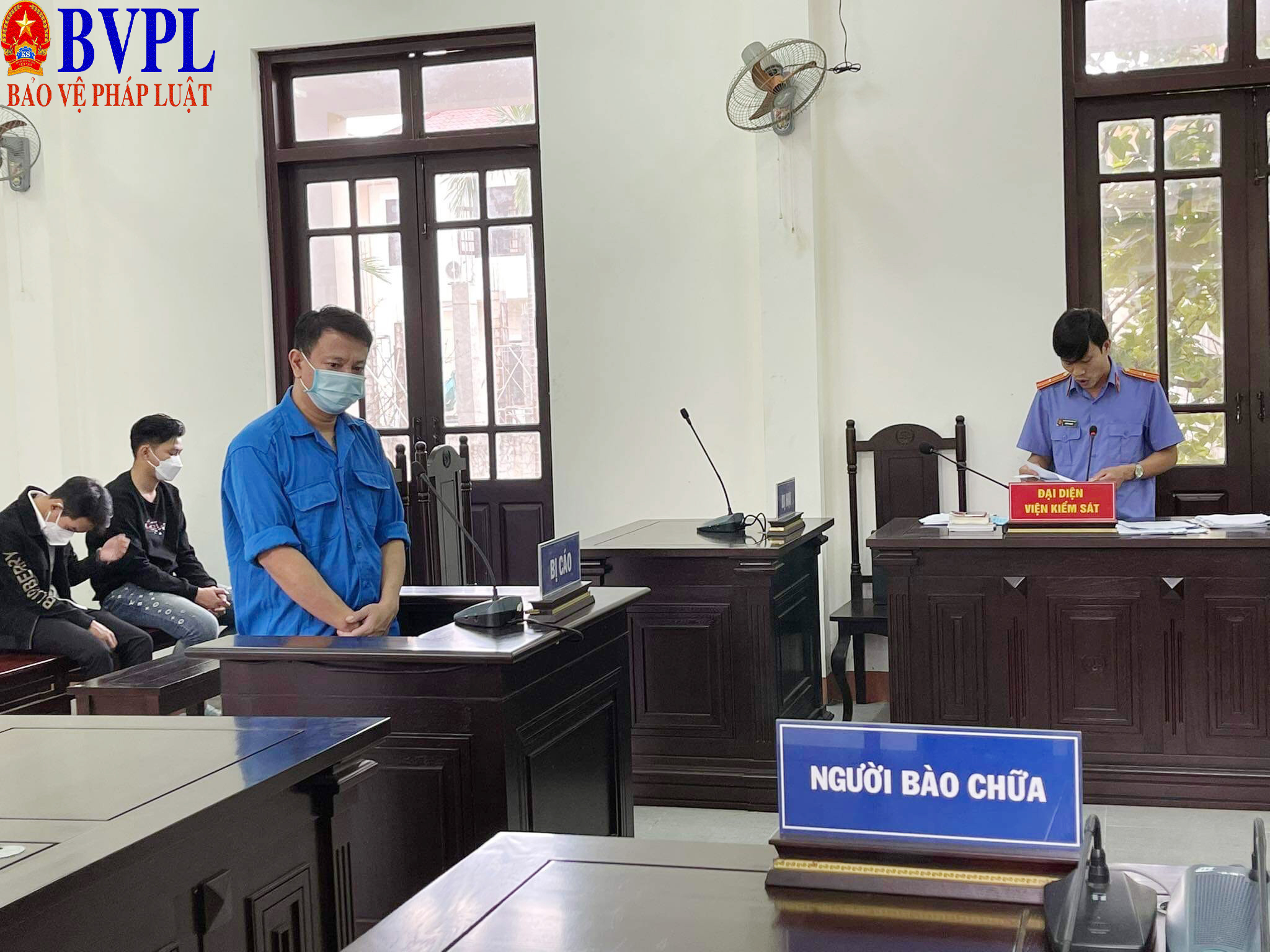 “Thông chốt” bất thành, nam thanh niên dùng dao tấn công lực lượng trực chốt dịch