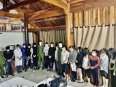 16 nam nữ thuê Resort tổ chức tiệc ma túy