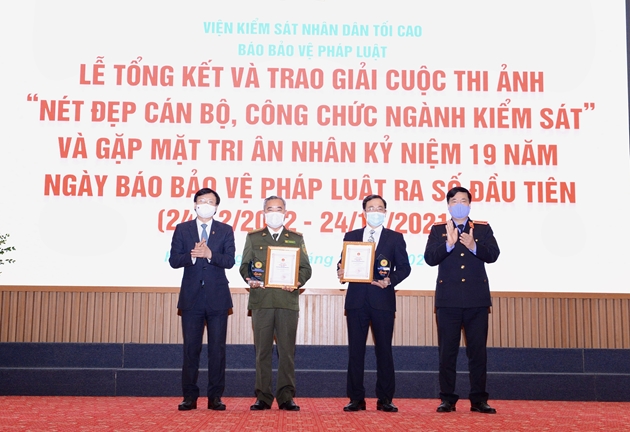 Tổng kết và trao giải Cuộc thi ảnh Nét đẹp cán bộ, công chức ngành Kiểm sát