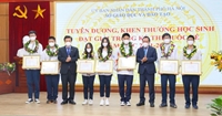 Hà Nội Tuyên dương học sinh đạt giải cao tại các kỳ thi Olympic quốc tế