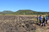 VKSND huyện Chư Sê kiểm sát khám nghiệm hiện trường vụ hủy hoại rừng quy mô lớn