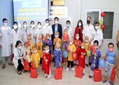 VKSND tỉnh Thừa Thiên - Huế trao 90 suất quà Tết tặng bệnh nhi ung thư