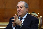 Tổng thống Armenia đột ngột từ chức