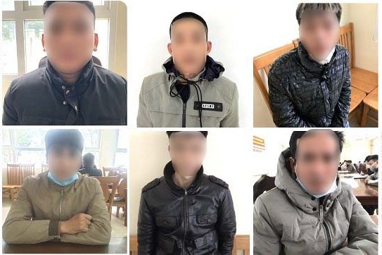 Tạm giữ hình sự 49 con bạc đánh xóc đĩa vào mùng 3 Tết