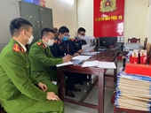 VKSND huyện Quế Phong kiểm tra việc tiếp nhận tin báo tại Công an xã