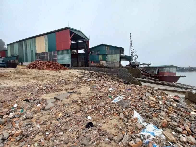 Móng Cái Quảng Ninh  Chính quyền phường Bình Ngọc buông lỏng quản lý, sai phạm, lấn chiếm đất kéo dài