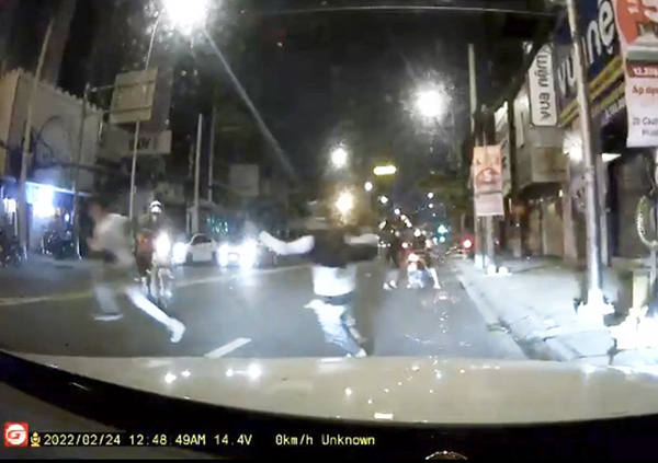 TP Hồ Chí Minh Truy bắt nhóm đối tượng hành hung dã man nam thanh niên rồi bỏ chạy