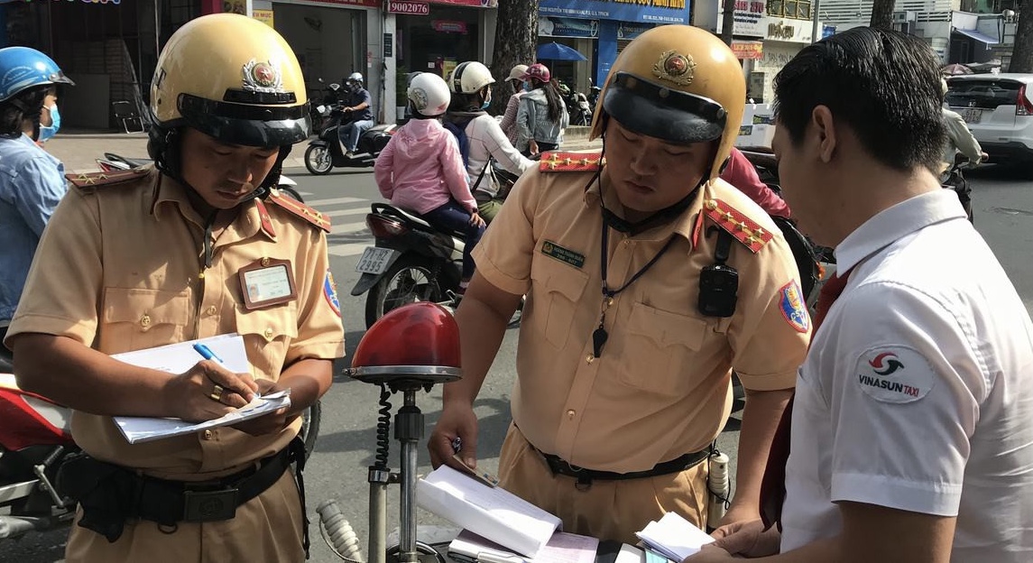Ngày 25 2 Hà Nội phát hiện, xử lý hơn 500 trường hợp vi phạm Luật Giao thông đường bộ