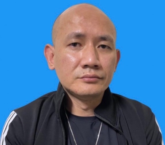 Bắt “Quân trọc” cùng ổ nhóm “tín dụng đen” lãi suất “cắt cổ”