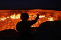 Turkmenistan tìm cách dập tắt miệng núi lửa “Cổng địa ngục” đã cháy ròng rã suốt 5 thập kỷ