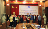 BHXH Việt Nam trao tặng Kỷ niệm chương “Vì sự nghiệp BHXH Việt Nam” cho đại diện Tổ chức Y tế Thế giới tại Việt Nam