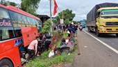 Xe khách gây tai nạn liên hoàn khiến 2 người tử vong ở Đắk Nông