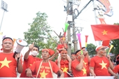 Cổ động viên làm nóng không khí trước trận đấu Việt Nam - Philippines