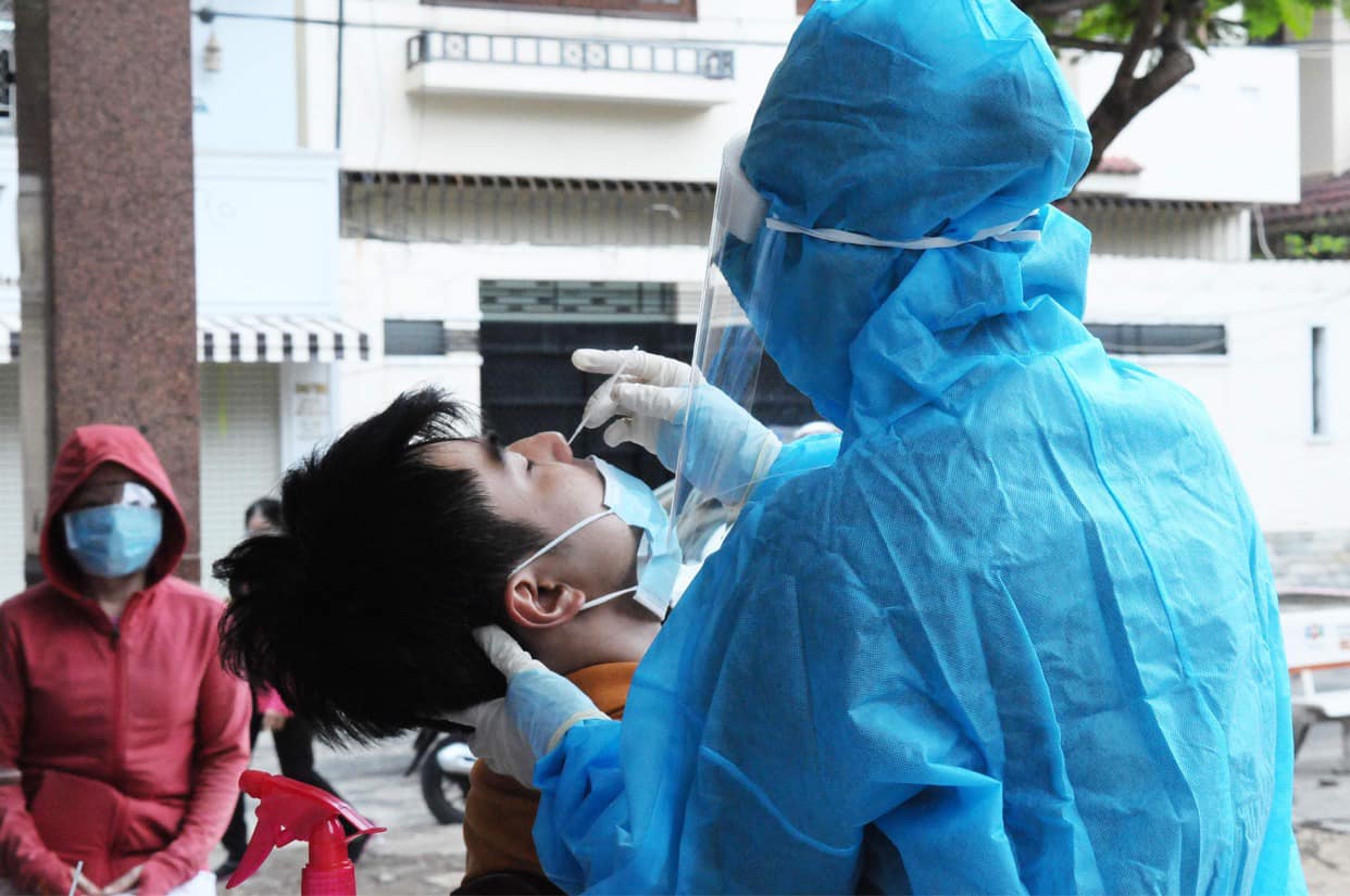 Ngày 19 5, cả nước có 1 716 ca nhiễm COVID-19