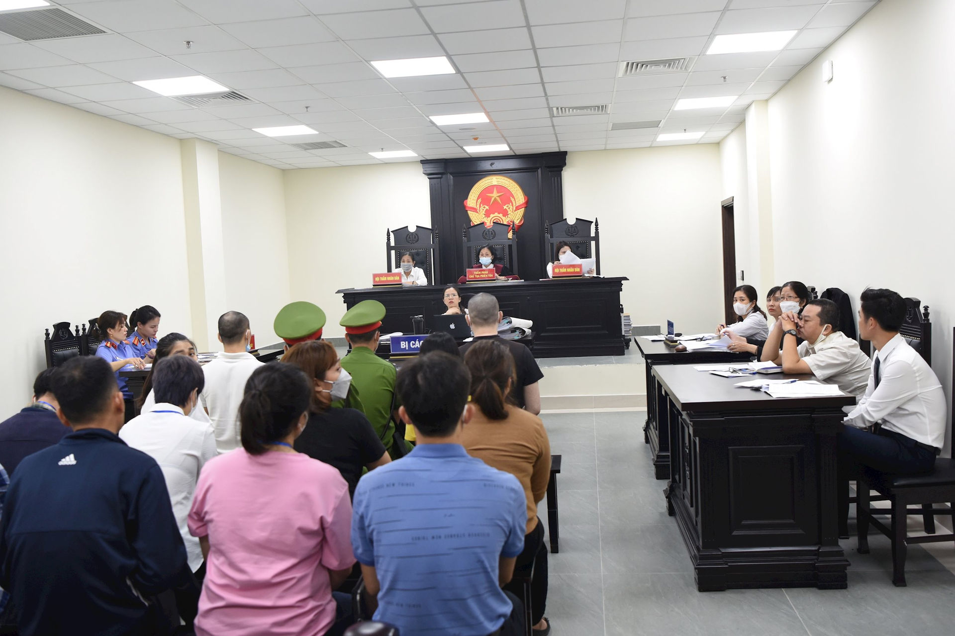 Những kẻ mua trẻ sơ sinh bán qua biên giới lĩnh án