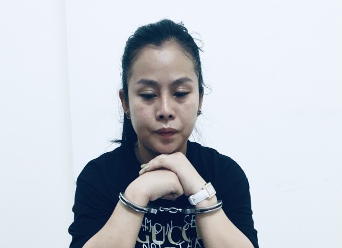 Bắt quả tang “kiều nữ” 9X chuyên buôn “hàng nóng”