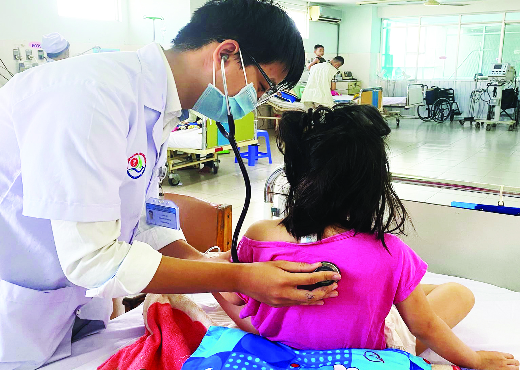 Cứu sống bé gái 5 tuổi đuối nước nguy kịch