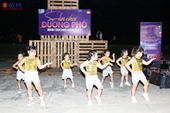 Các nhóm nhảy tranh tài tại vòng loại thứ 2 “liên hoan các nhóm nhảy Binh Duong New City