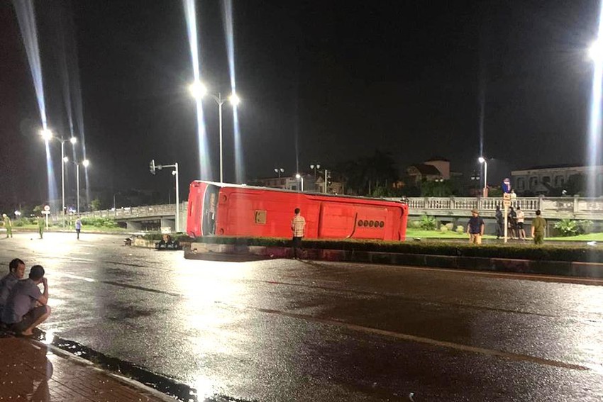 Thông tin mới nhất về vụ TNGT khiến 4 người tử vong ở Ninh Bình