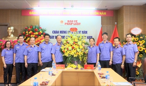 Lãnh đạo VKSND tối cao và các đơn vị chúc mừng Báo Bảo vệ pháp luật nhân ngày Báo chí cách mạng Việt Nam