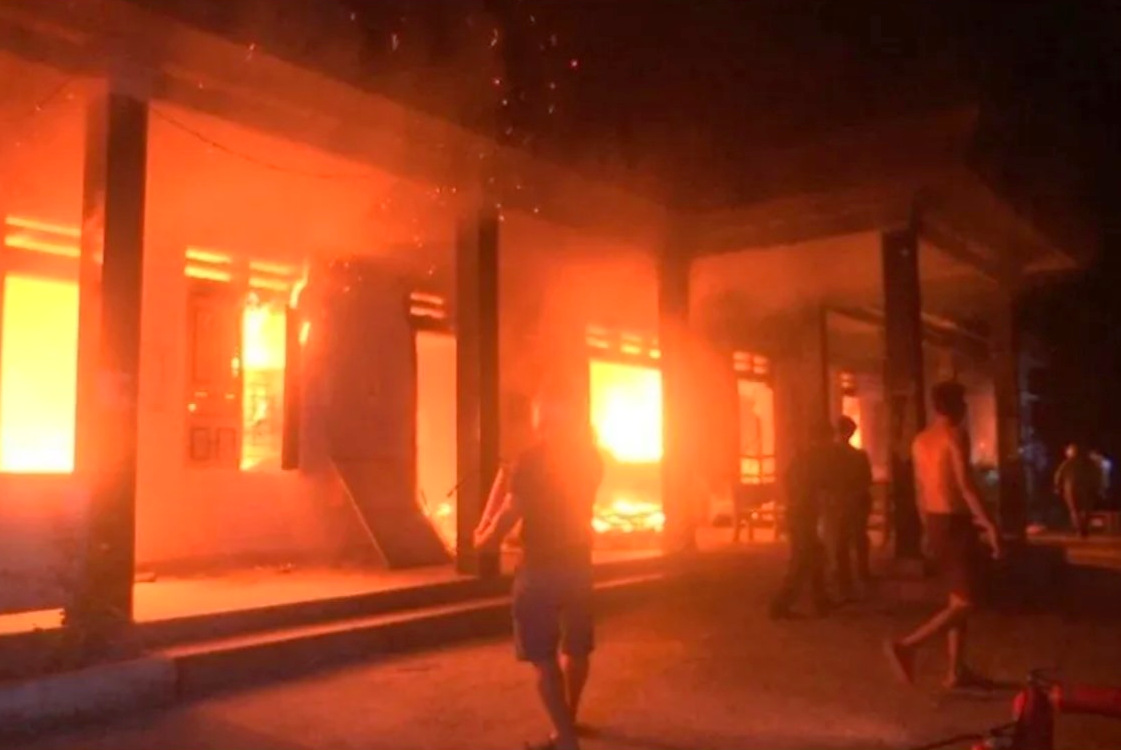 Cháy ở UBND xã, nhiều tài liệu, chứng từ bị thiêu rụi