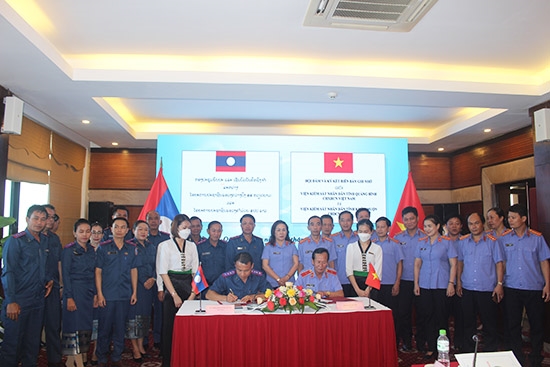 Tăng cường hợp tác giữa VKSND tỉnh Quảng Bình và VKSND tỉnh Khăm Muộn - Lào
