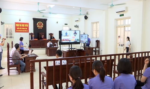 Phiên tòa xét xử trực tuyến đầu tiên của thành phố Hà Nội