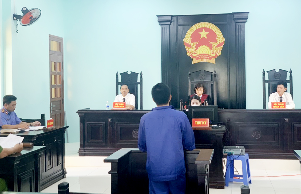 Lãnh án 10 năm tù do mua bán và tổ chức sử dụng ma túy trái phép