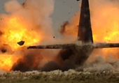 Máy bay vận tải Ukraine nghi chở vật liệu nổ bốc cháy ngùn ngụt trên không