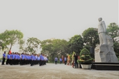 Đoàn đại biểu VKSND tối cao dâng hương, dâng hoa tưởng nhớ đồng chí Hoàng Quốc Việt