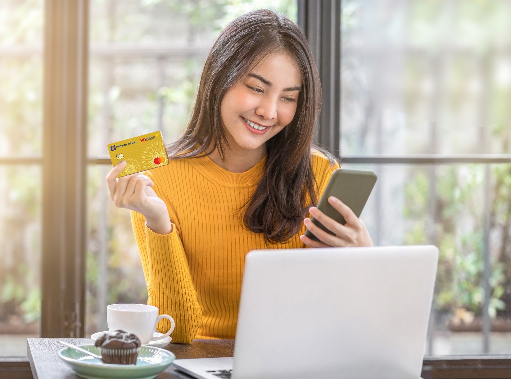 Lý do siêu thẻ HDBank Petrolimex 4 trong 1 trở thành vật ‘bất ly thân’ thời ‘bão giá’