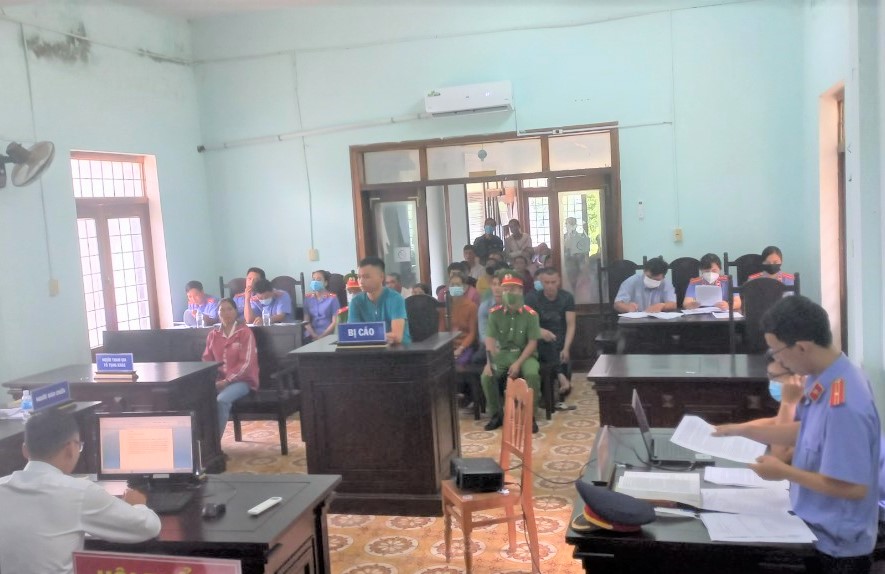 VKSND huyện Sa Thầy tổ chức phiên tòa rút kinh nghiệm vụ tai nạn giao thông đường bộ