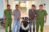 Bắt hai đối tượng có nhiều tiền án trộm xe máy của người dân ở Đắk Lắk