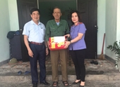 VKSND huyện Kim Thành tặng quà thương, bệnh binh nhân dịp 27 7