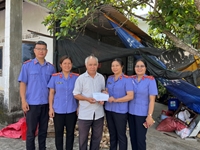 VKSND TP Kon Tum thăm tặng quà gia đình chính sách
