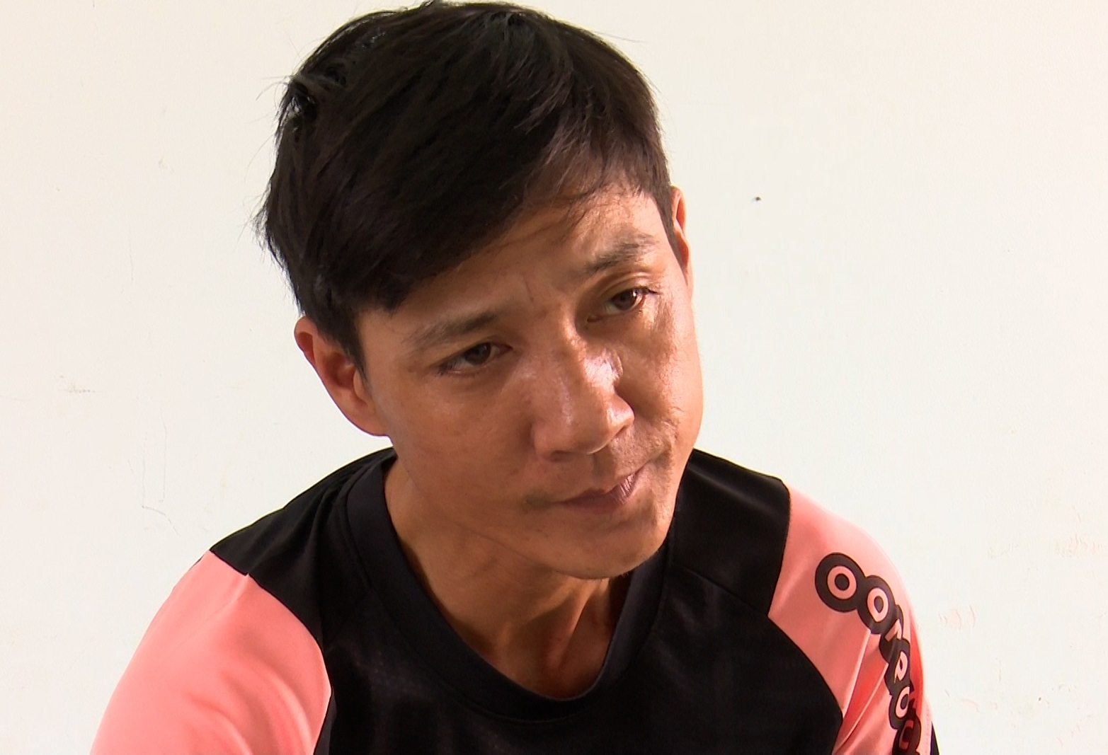 Khởi tố, bắt giam đối tượng đêm khuya đi trộm chậu cây cảnh