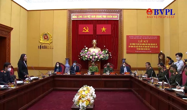 Hai màu áo chung một chiến hào chống tội phạm